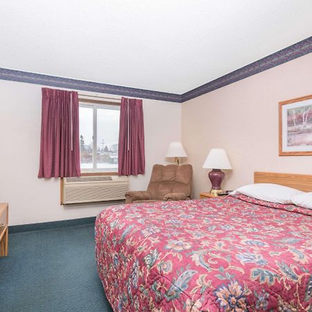 Super 8 By Wyndham Superior Wi Hotell Eksteriør bilde