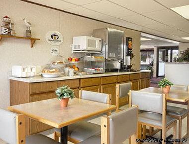 Super 8 By Wyndham Superior Wi Hotell Restaurant bilde